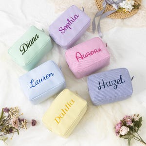Embroidered Name Seersucker Makeup Bag,Bridesmaid Gift Bag,Cosmetic Bag,Striped Seersucker Makeup Bag,Makeup Organizer,Bridal Shower Gift
