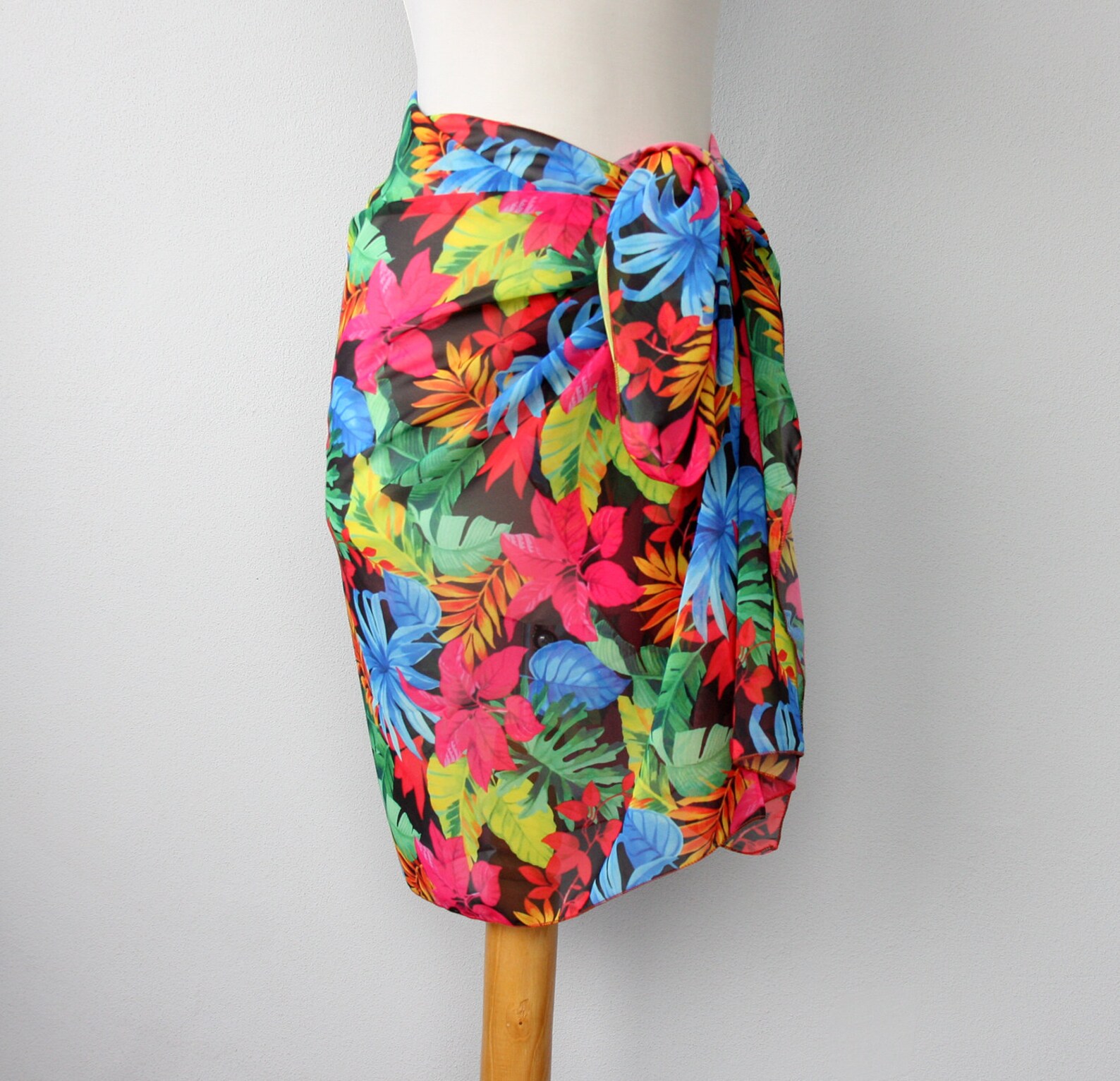 Tropical print short sarong swimsuit cover up beach sarong | Etsy