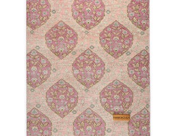 Handgeknüpfter Oushak Teppich aus Wolle - Rosa Flora-Kamm-Design