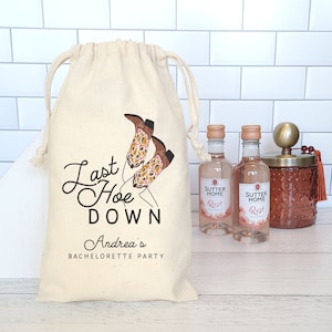 Last HOE Down Bachelorette Party Favor Bags, Cowgirl Personalized Favor Bags, Boots, Nashville, Country Bachelorette Party, Survival Kits