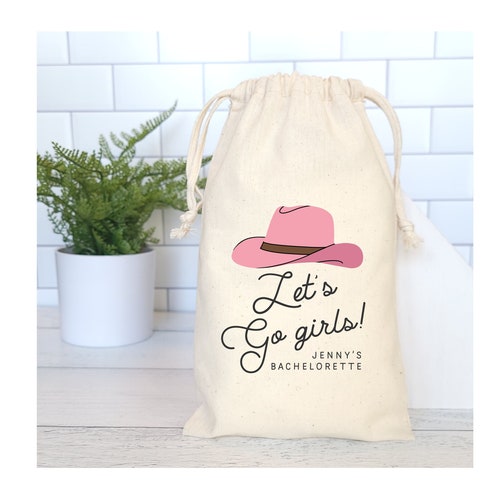 Bolsas de regalo de vaquera Let's Go Girls, bolsas de regalo de vaquera personalizadas de vaquera, bolsas de regalo de despedida de soltera de Nashville, kits para la resaca, despedida de soltera de vaquera
