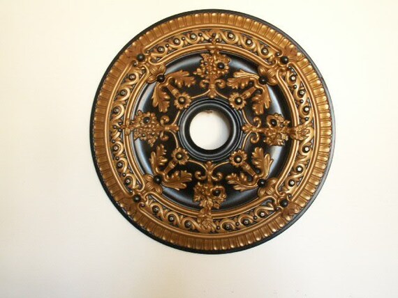 28 Inch Fan Chandlier Ceiling Medallion