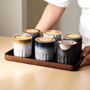 Tazas de té sin asas de porcelana asiática / Taza de café sin asas de estilo japonés / Tazas pequeñas de café con leche negras, azules y blancas / Regalo de cerámica retro