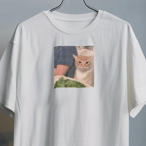 bored cat unisex t-shirt y2k funny meme shirt / ironic shirt / weirdcore clothing / shirt joke gift / oddly specific / dank memes shirt