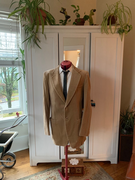 Men's light brown velvet jacket