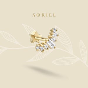 Orecchini a bottone in oro massiccio 14 carati con zirconi cubici luminosi, a fondo piatto, per cartilagine, trago, elica, a forma di fiore, piercing al lobo, senza fili, calibro 18.