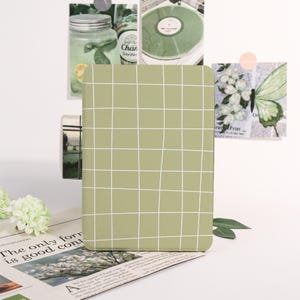Green Lattice Kindle Case Auto Wake/Sleep Case for Kindle 11th Gen 2024 Cover,Paperwhite 2021 Cover 6.8&quot; Case,Kindle Colorsoft,Bookish Gift