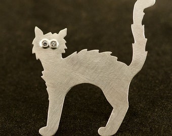 Scaredy Cat in Sterling Silver, Black Cat or Silver cat with Diamond like Moissanite Eyes, Brooch #42