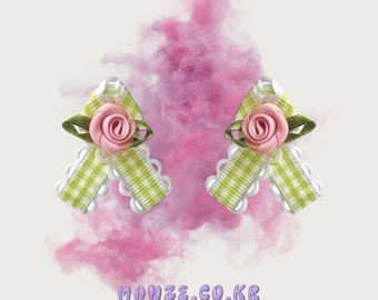 Pendientes de rosa estilo Cottagecore: lazo de cinta de cuadros vichy, plata de ley