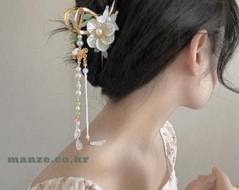 Floral Pearl Hair Claw Clip, White Blossom, Jade & Petal Beads