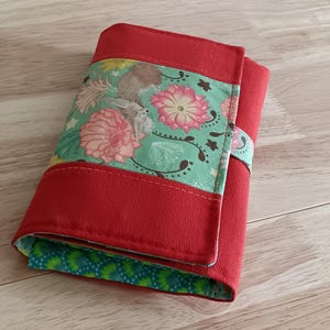 Compagnon portefeuille tissu fennec cousu main – 7 poches, porte-monnaie zippé, 12 cartes – coton Oeko-Tex – créateur français