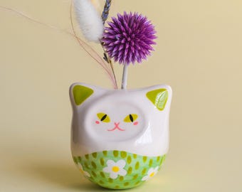 Tiny Cat Bud Vase • Cute Cat Whisker Holder • Adorable little gift from Ukraine