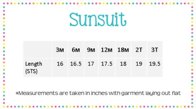 Op de afbeelding: Een tabel met het woord "Sunsuit" bovenaan, en een tabel met de kledinglengte in inches voor maten 3M tot 3T. De afmetingen vari&euml;ren van 40.6 cm tot 49.5 cm. De tekst onderaan luidt: "Afmetingen worden in inches genomen met het kledingstuk plat gelegd."