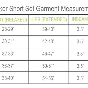Puede incluir: Una tabla de tallas para un conjunto de pantalones cortos de seersucker. La tabla enumera las tallas de la S a la XXL, con las tallas de mujer correspondientes, las medidas de la cintura en pulgadas, las medidas de la cadera en pulgadas, las medidas de la entrepierna en pulgadas y las medidas del busto en pulgadas.