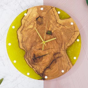 Olive Wood Epoxy Wall Clock, Olive Wood Clock, Resin Wall Clock, Home Decoration, Large Wall Clock, Unique Gift for her, Mother&#39;s Day Gifts