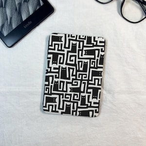 Abstract Black Cat Maze Detachable Magnetic Kindle Case Detachable Clear Kobo Case Kindle Basic 2024 Case With Strap Minimalist Gift For Her