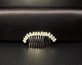 Handmade Pearl Bridal Hair Comb | Elegant Wedding Hair Piece