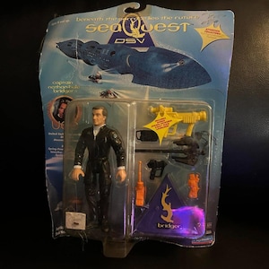 Sea Quest DSV Captain Nathan Hale Bridger Action Figure Playmates On Card
