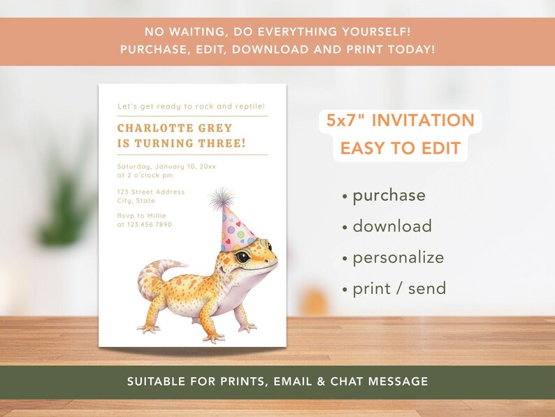 K&ouml;nnte beinhalten: Eine Geburtstagseinladung mit einer Aquarellillustration eines Geckos mit Partyhut. Die Einladung enth&auml;lt den Text "CHARLOTTE GREY IS TURNING THREE!" und Party-Details. Die Einladung ist 12,7 x 17,8 cm gro&szlig; und einfach zu bearbeiten.
