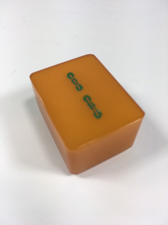 1940s Butterscotch Bakelite Mah Jongg Magnet