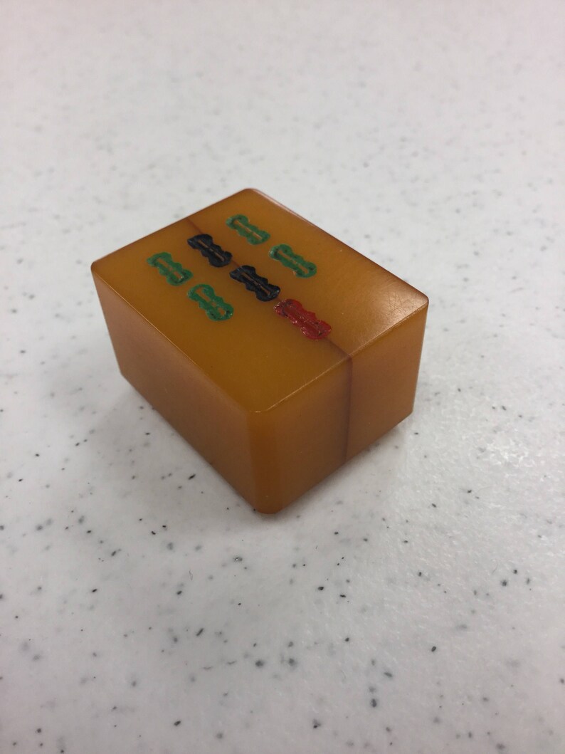 1940s Butterscotch Bakelite Mah Jongg Magnet