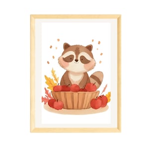 Herbstposter für Kinderzimmer, Babyzimmer Deko, herbstliche Wanddeko, ein Waschbär zwischen Äpfeln, saisonale Kinderzimmer Poster