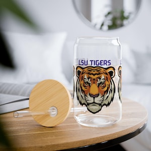 LSU Tigers 16oz glazen sipperbeker, Louisiana State University fan cadeau, paarse en gouden drinkgerei, LSU voetbal achterklepmok, Geaux Tigers