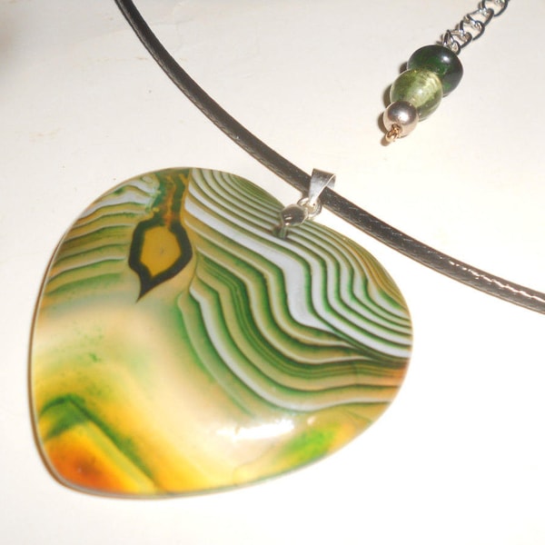 Agate Heart Pendant Peach-blow "Shot Thru The Heart" Natural Striped Crystalline Pendant Necklace