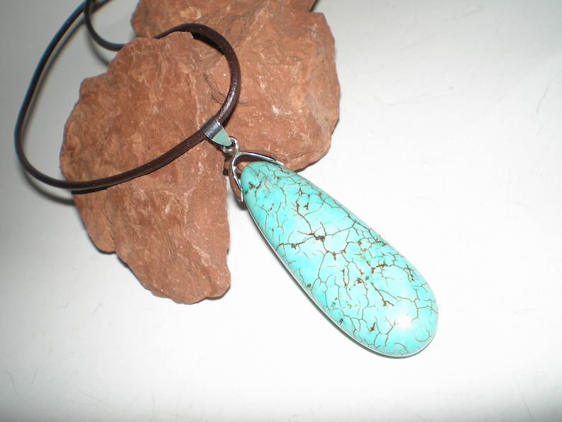 Turquoise Pendant UNISEX Native American Style Vintage Earthy Tribal 60s Hippie Style On New Leather Cord