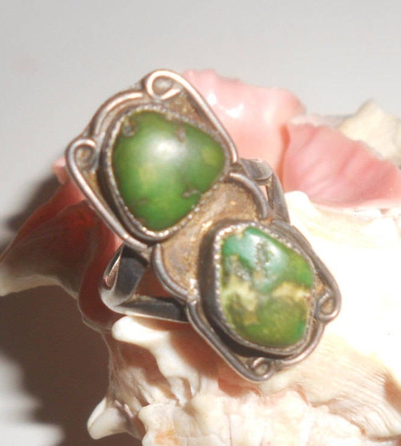 Gorgeous Vintage Native American Navajo Cerillos Turquoise Sterling Silver Ring Gorgeous Vintage Native American Navajo Cerillos Turquoise Sterling Silver Ring