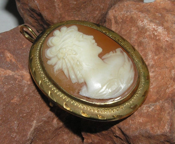 Shell Cameo Carved Conch Shell 12K GF Antique Ita… - image 3