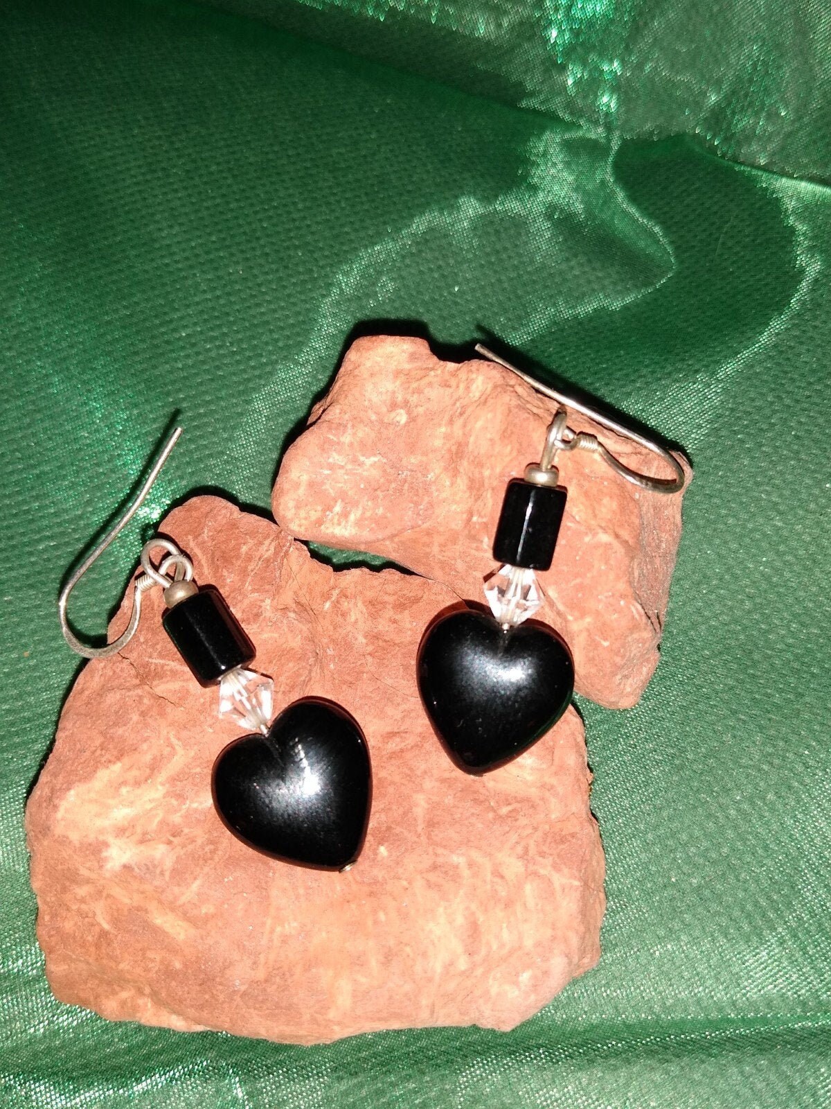 ☆関税込☆VINTAGE HOLLYWOOD★Black Heart Stone Earrings★ Sterling & Onyx Heart Earrings - Lucky Vintage
