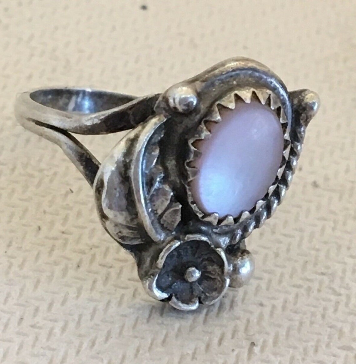 Squash Blossom Ring Purple Mother of Pearl Size 5 Vintage 60s Etsy