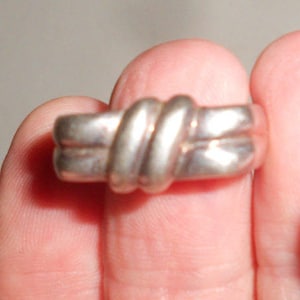 Love Knot Ring Sterling Silver Unisex Band Vintage .925 Silver Size 7-1/2
