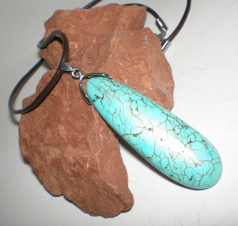 Turquoise Pendant UNISEX Native American Style Vintage Earthy Tribal 60s Hippie Style On New Leather Cord