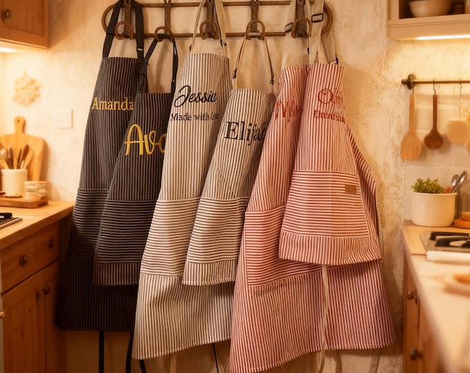 Personalized Embroidered Apron for Adult and Child, Custom Cooking, BBQ, and Kitchen Apron with Pockets – Perfect Hostess and Unique Gift