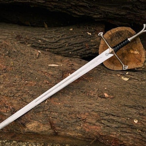 Anduril Sword of Aragorn Narsil Official Licensed Replica King Elessar Sword Lord of the Ring Museum Replica Movie Sword WEDDING GIFT
