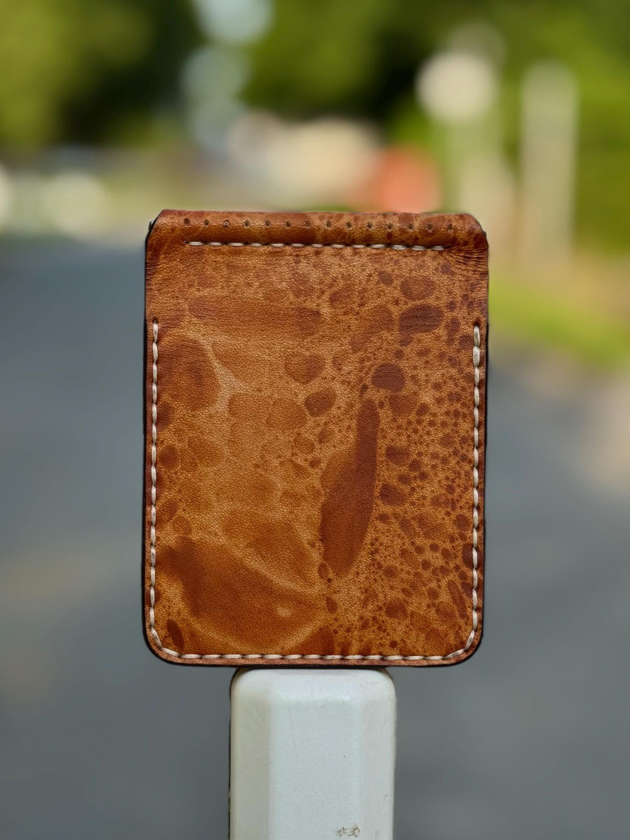 Money Clip Wallet Unique Hand‑Dyed Leather – Slim Design – Vegetable‑Tanned Leather – Handmade Gift for Him