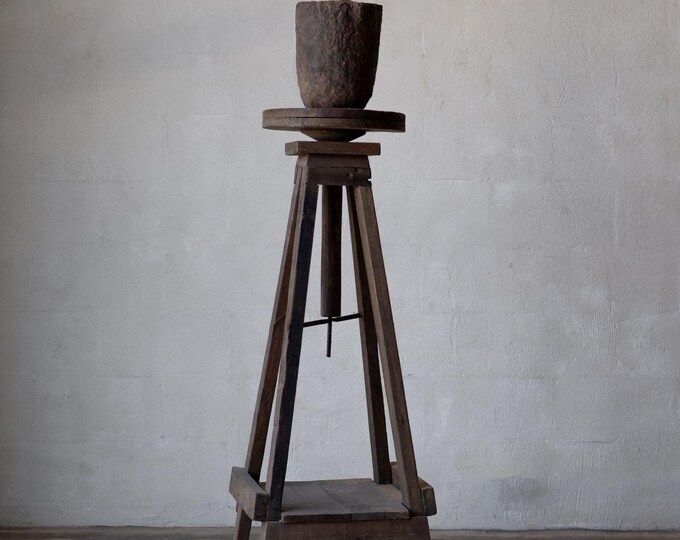 Reclaimed Wood Sculpture Stand - Etsy