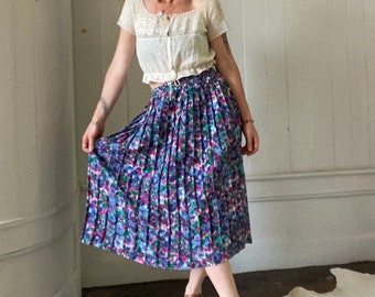 Vintage Satiny Colorful Impressionist Skirt with Pleats size Small / Medium