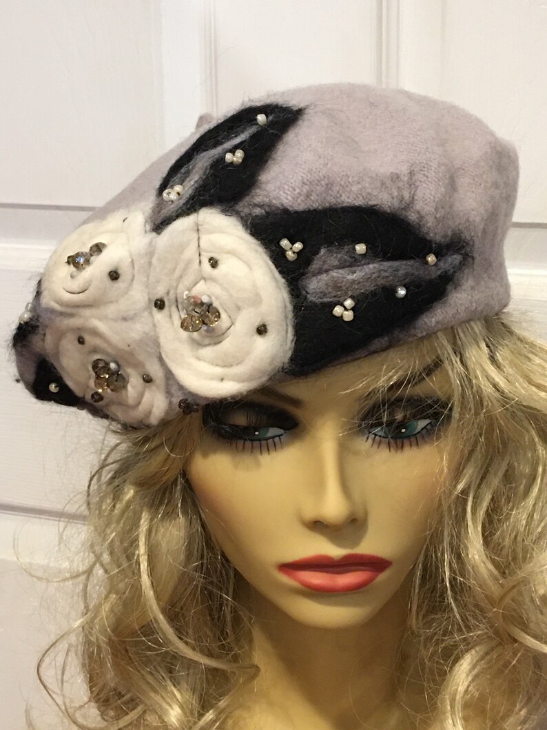 Grey Beret with White Needle Felted Flowers Black Leaves and Beads image 2
