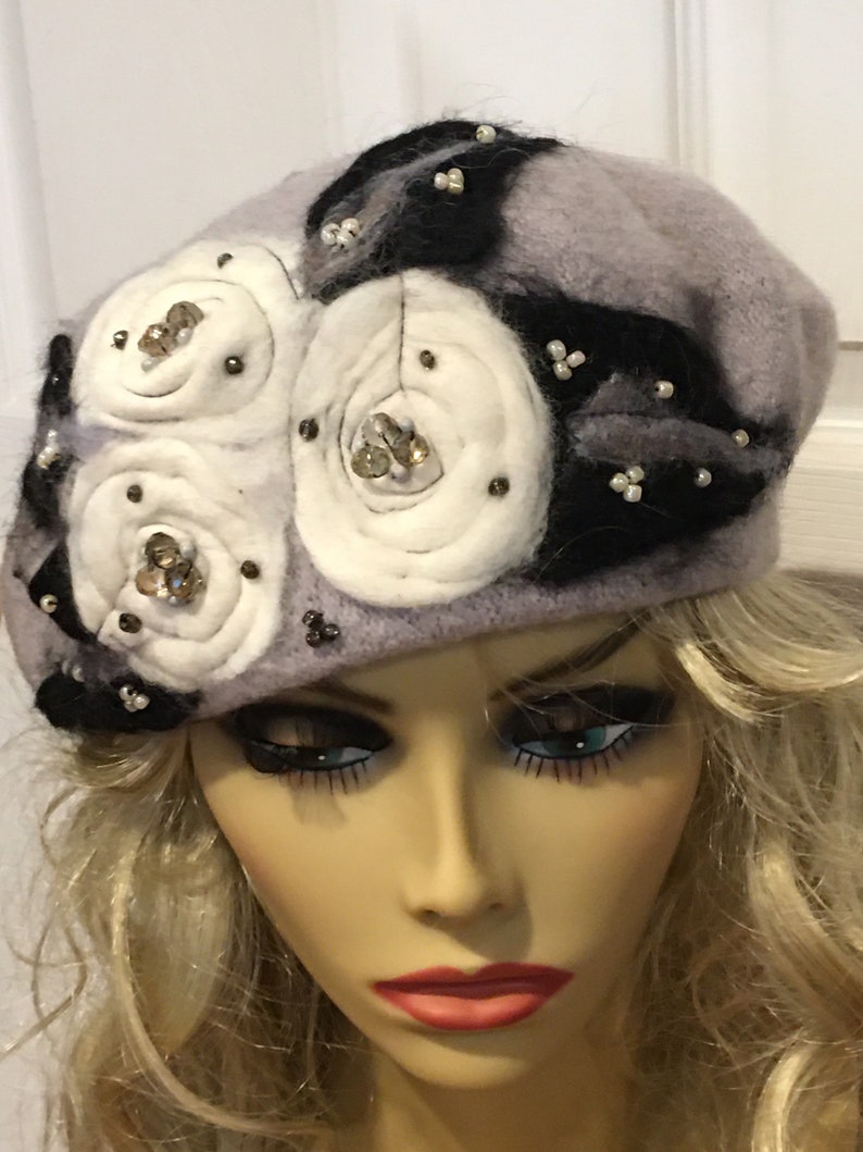 Grey Beret with White Needle Felted Flowers Black Leaves and Beads image 5