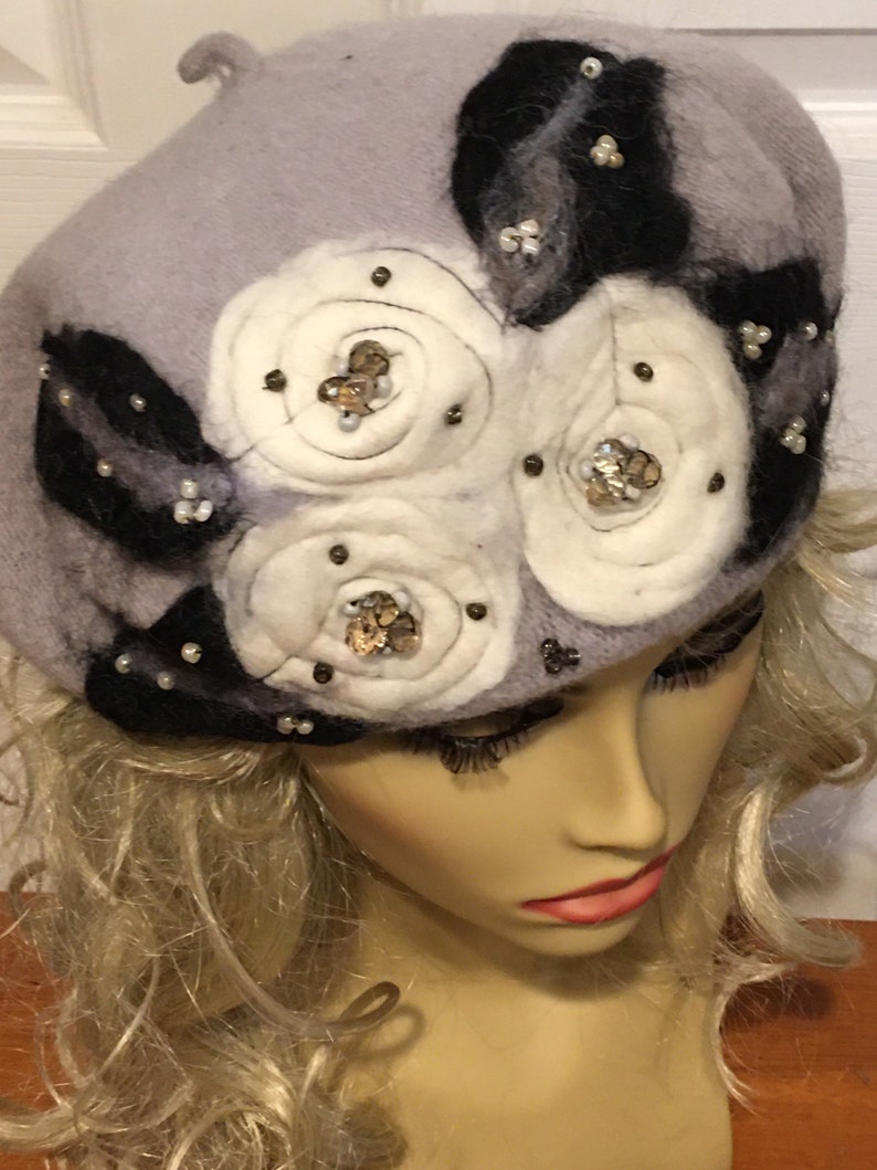 Grey Beret with White Needle Felted Flowers Black Leaves and Beads image 4