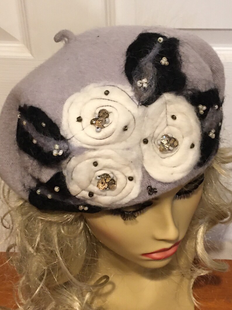 Grey Beret with White Needle Felted Flowers Black Leaves and Beads image 6