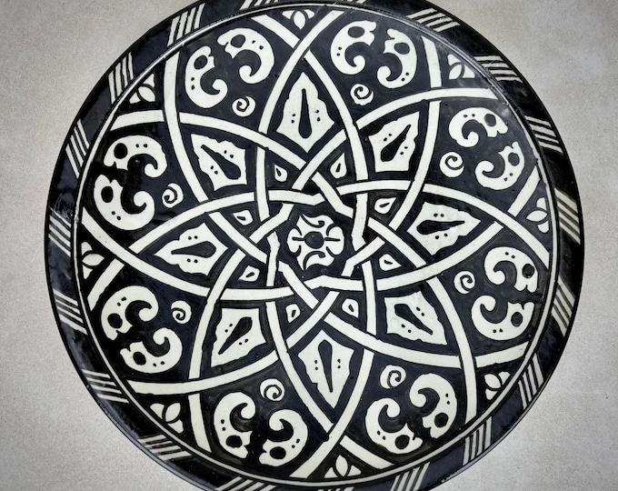 Handmade Moroccan Black and White Plate – Fes Ceramic Dish with Interlaced Star Pattern – Boho Tableware or Wall Art Gift