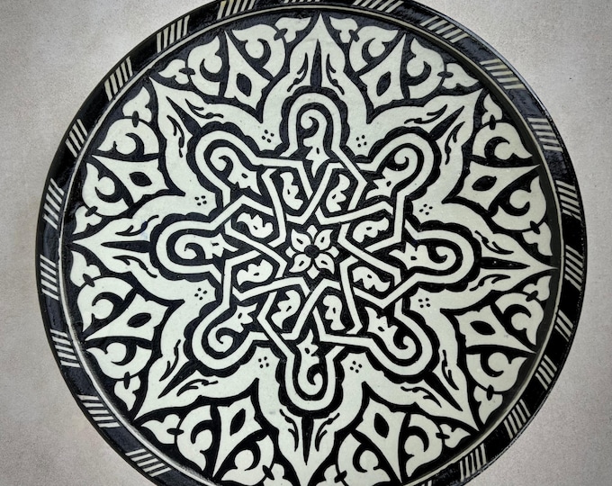 Handmade Moroccan Black and White Plate – Ceramic Dish with Star Motif and Berber Patterns – Boho Wall Art or Tableware Gift