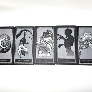 Réplica de cartas del Tarot de Phasmophobia impresas en 3D / Objeto de posesión maldita / Juego de terror coleccionable / Regalo para gamers