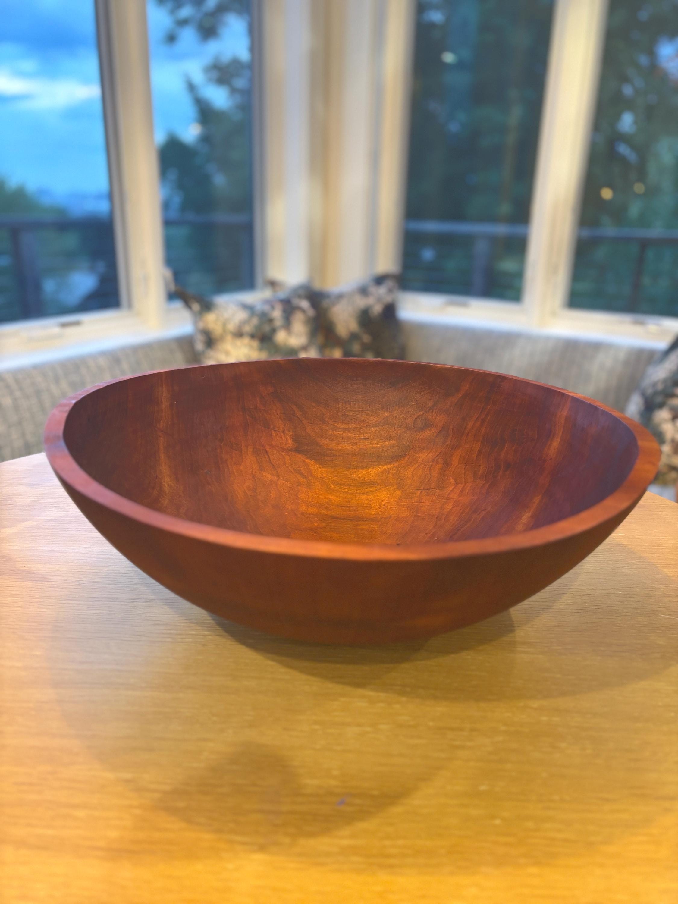 Signed vintage Clarendon Hardwood Vermont carved bowl