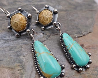 Brincos de prata esterlina com coral fossilizado e turquesa Tyrone