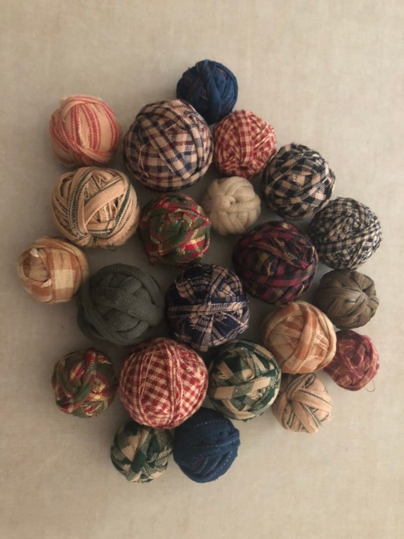 10 Ragballs Primitive Country Rag Balls Farmhouse Rustic Etsy